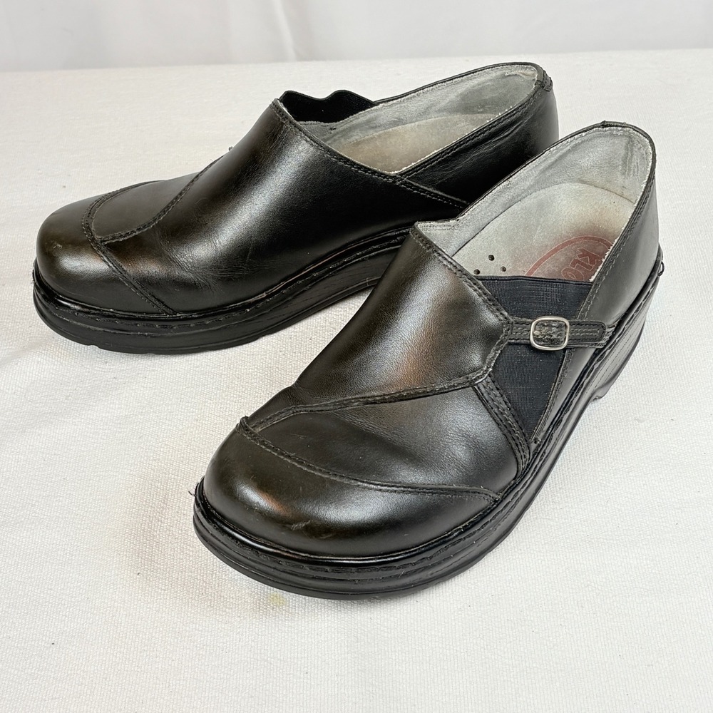 Klogs Dark Green Leather Austin Slip Resistant Professional Clog Shoes Women 9M